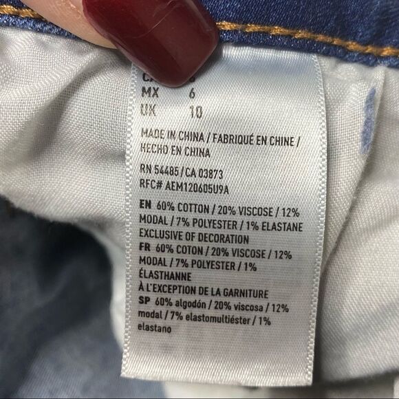 American Eagle | Factory Distressed Hi-Rise Shortie Shorts - Picture 3 of 4